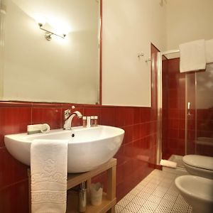 Camera classica con letto king size